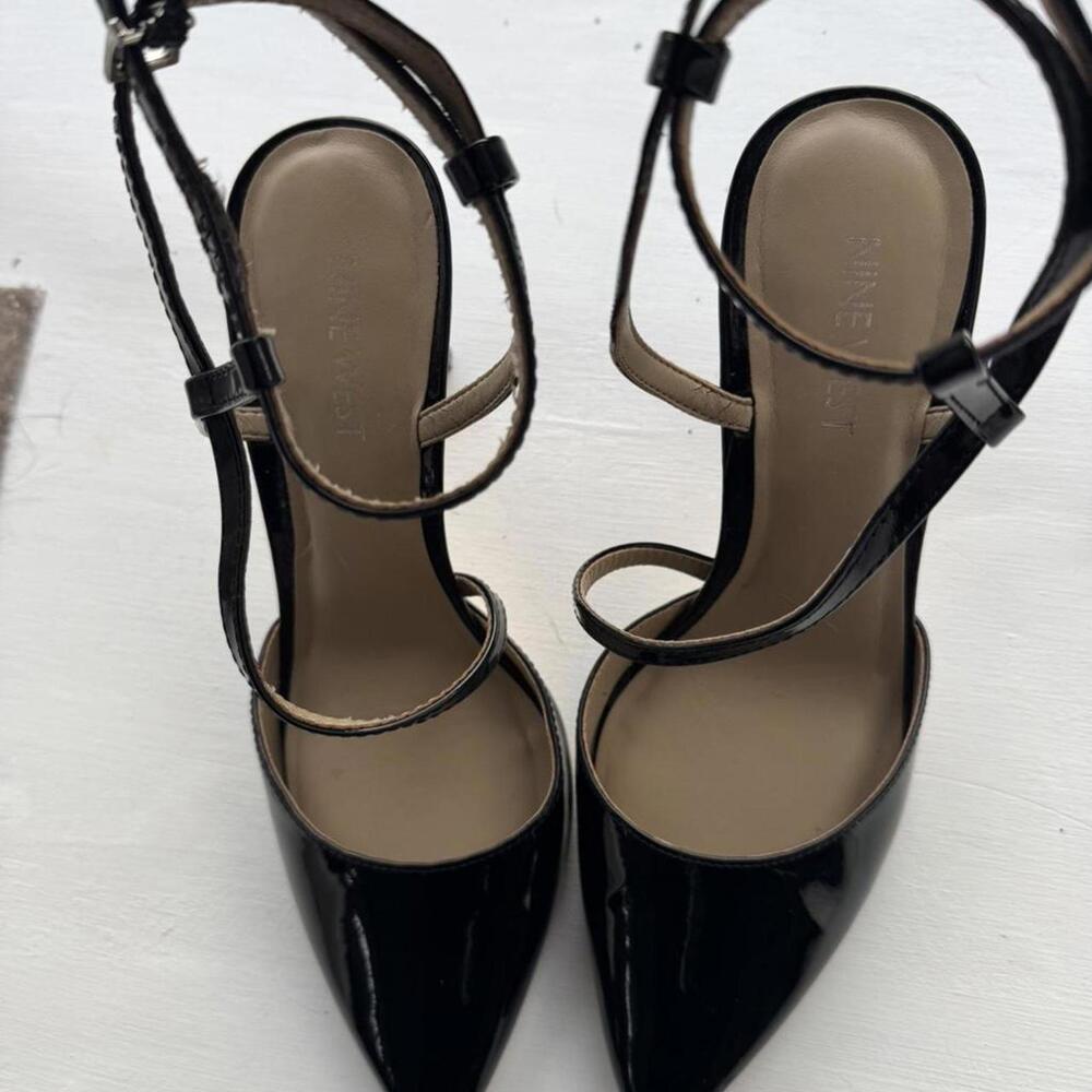 Nine West Women's Black Court
